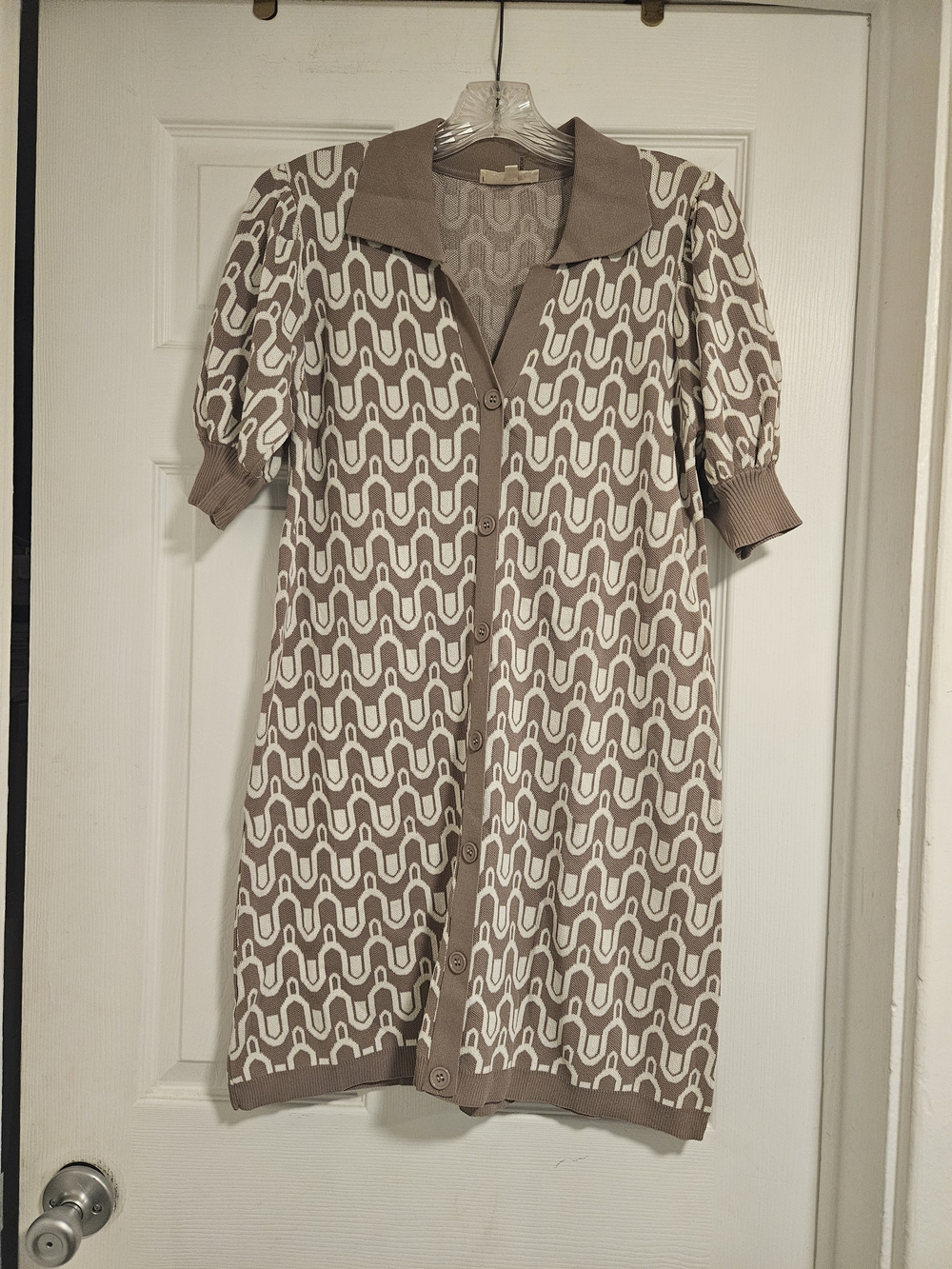 entro Taupe & Cream Patterned Button-Front Midi Dress